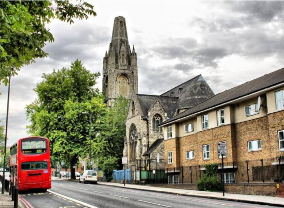 Victorian Beauty With Private Toilet And Shower Near Tube Station London Exterior photo