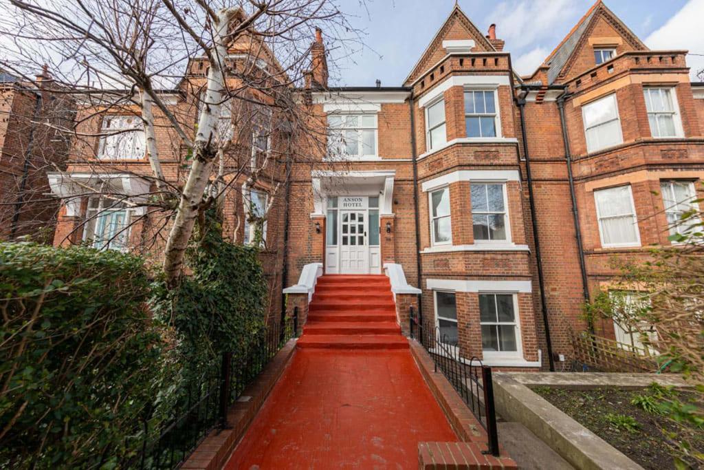 Victorian Beauty With Private Toilet And Shower Near Tube Station London Exterior photo
