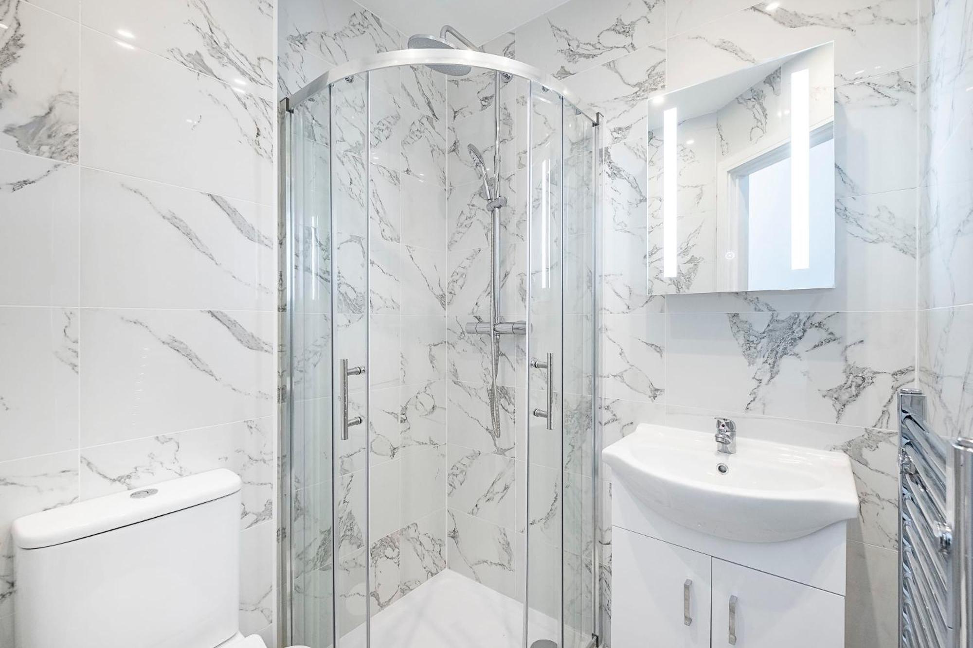 Victorian Beauty With Private Toilet And Shower Near Tube Station London Exterior photo