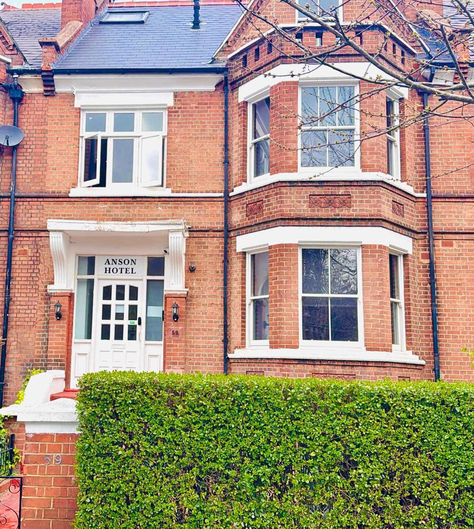 Victorian Beauty With Private Toilet And Shower Near Tube Station London Exterior photo